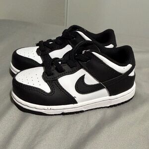 Nike Kids Black and White Sneakers